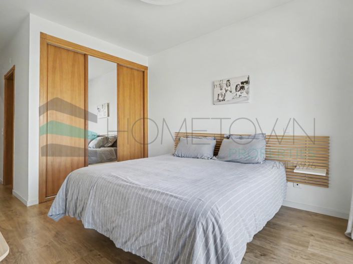 Image No.32-4 Bed House for sale