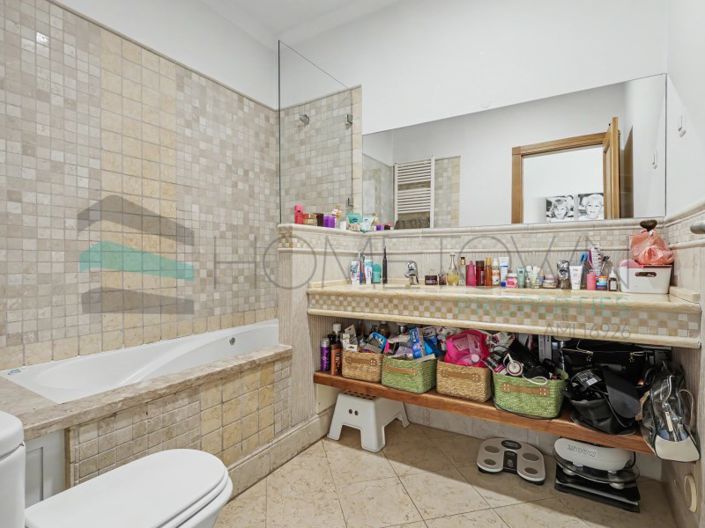 Image No.33-4 Bed House for sale