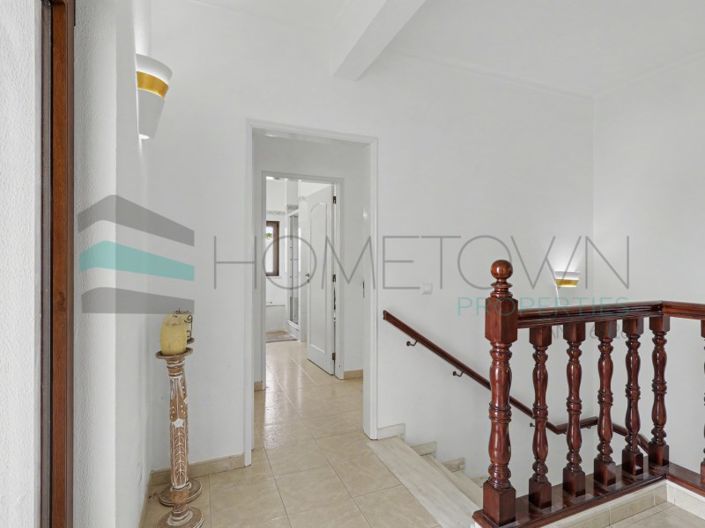 Image No.10-4 Bed Villa for sale
