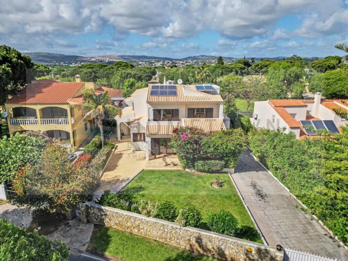 Image No.2-Villa de 4 chambres à vendre à Vilamoura