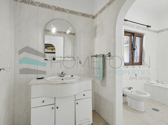Image No.30-4 Bed Villa for sale