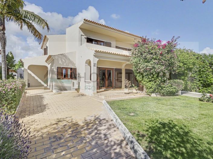 Image No.6-Villa de 4 chambres à vendre à Vilamoura