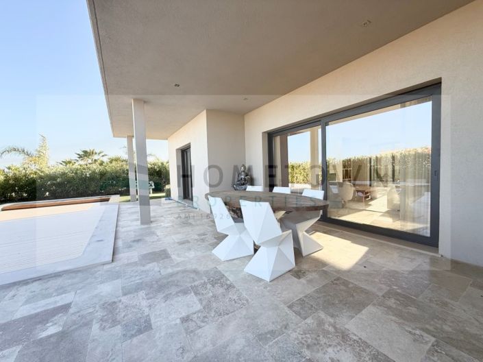 Image No.12-3 Bed House for sale