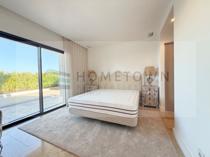 Image No.15-3 Bed House for sale