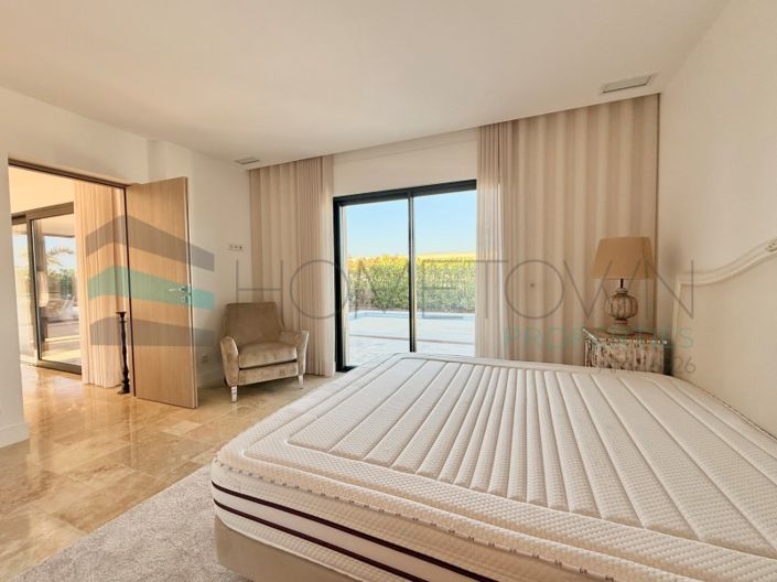 Image No.15-3 Bed House for sale