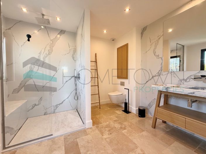 Image No.18-3 Bed House for sale