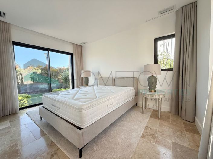 Image No.26-3 Bed House for sale