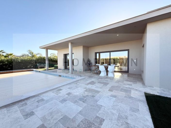 Image No.30-3 Bed House for sale