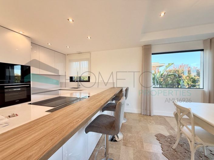 Image No.7-3 Bed House for sale