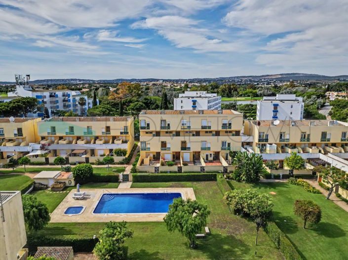 Image No.29-3 Bed Apartment for sale