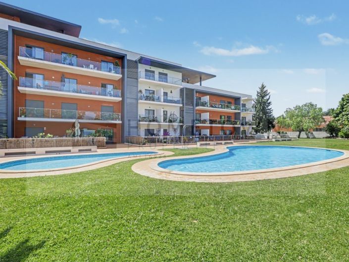 Image No.12-4 Bed Apartment for sale