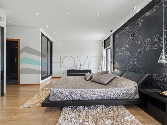 Image No.24-4 Bed Apartment for sale