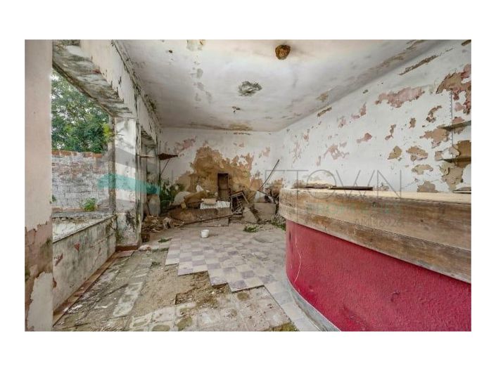 Image No.20-4 Bed House for sale