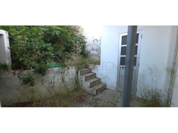 Image No.18-3 Bed House for sale