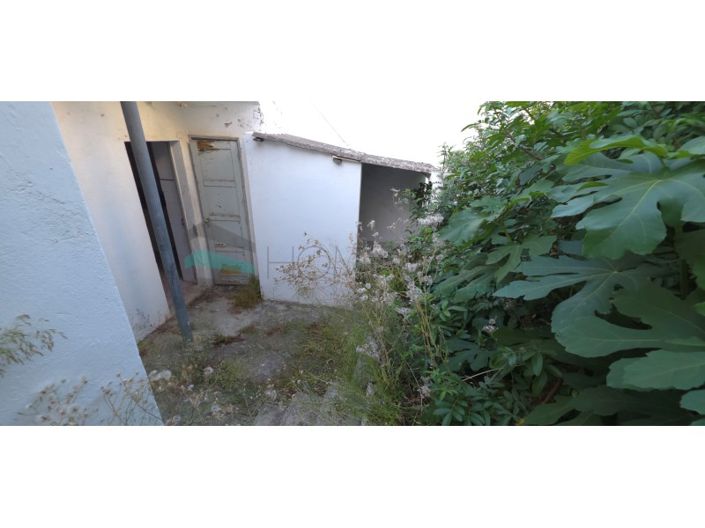 Image No.19-3 Bed House for sale