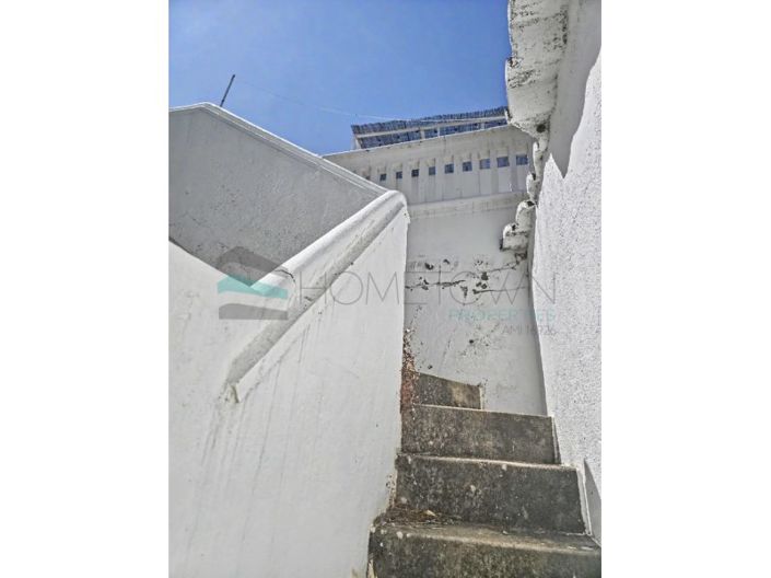 Image No.21-3 Bed House for sale