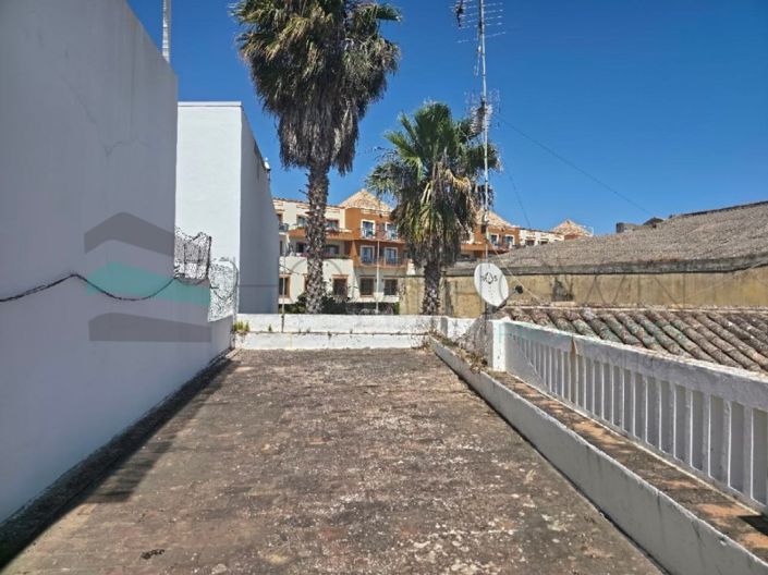 Image No.22-3 Bed House for sale