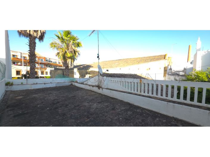 Image No.24-3 Bed House for sale