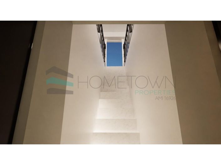 Image No.31-5 Bed House for sale