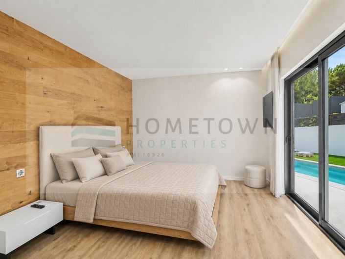 Image No.14-4 Bed House for sale