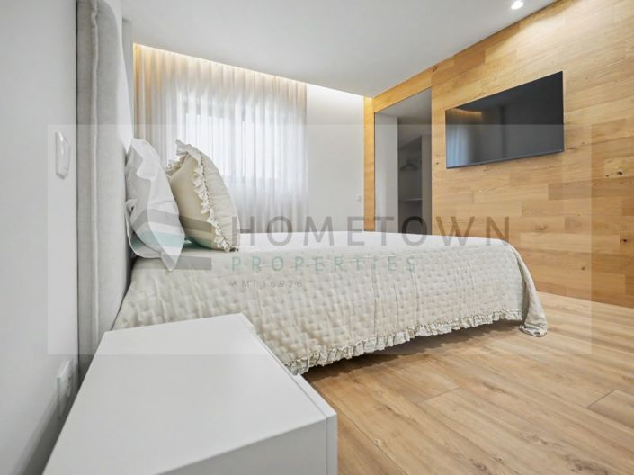 Image No.19-4 Bed House for sale