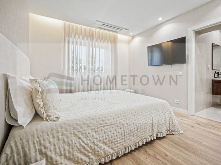 Image No.22-4 Bed House for sale