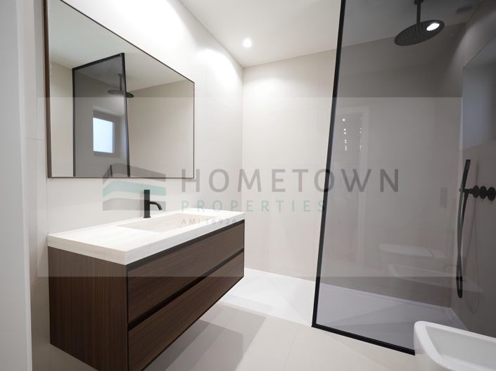Image No.23-4 Bed House for sale