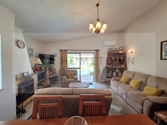 Image No.11-2 Bed House for sale