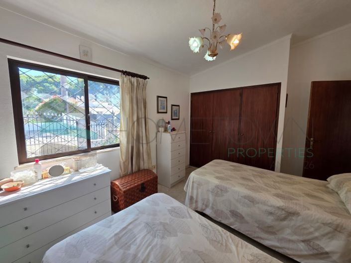 Image No.17-2 Bed House for sale