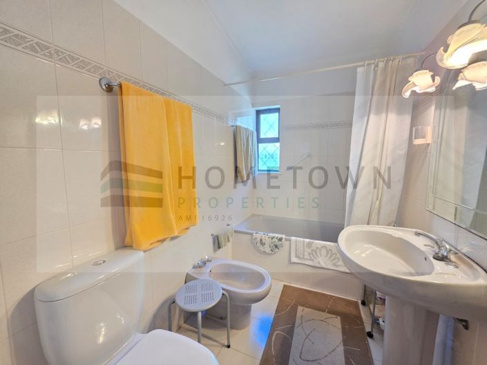 Image No.17-2 Bed House for sale