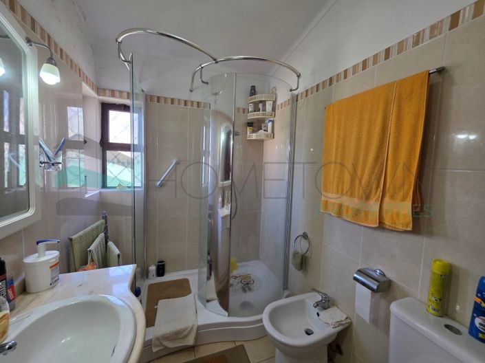 Image No.19-2 Bed House for sale
