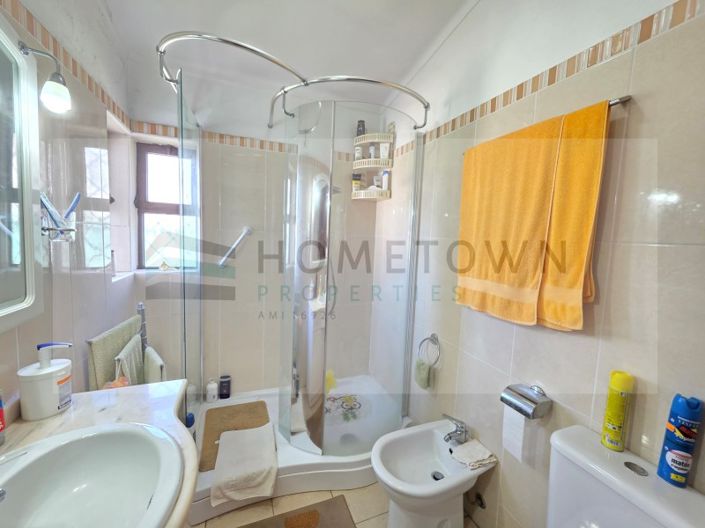 Image No.23-2 Bed House for sale