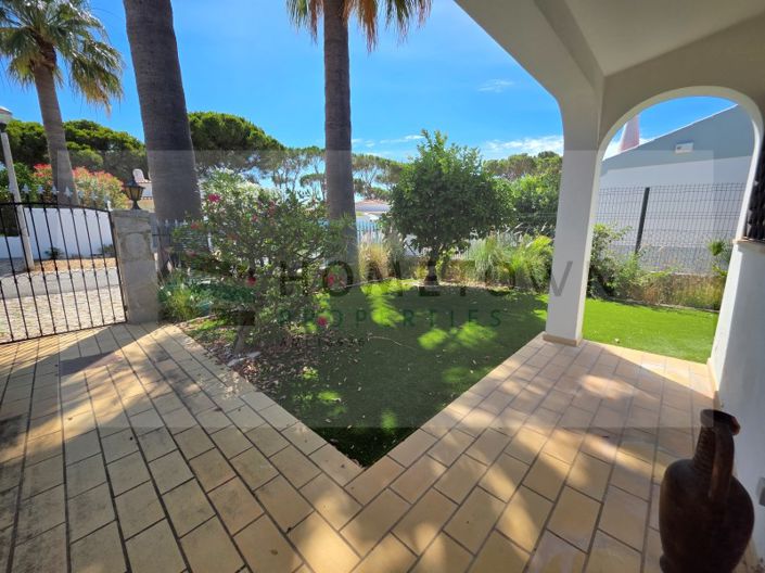 Image No.25-2 Bed House for sale