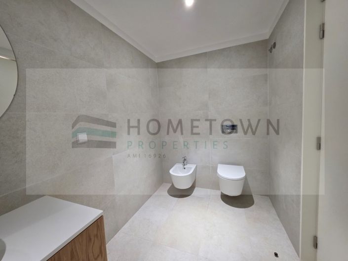 Image No.13-3 Bed House for sale