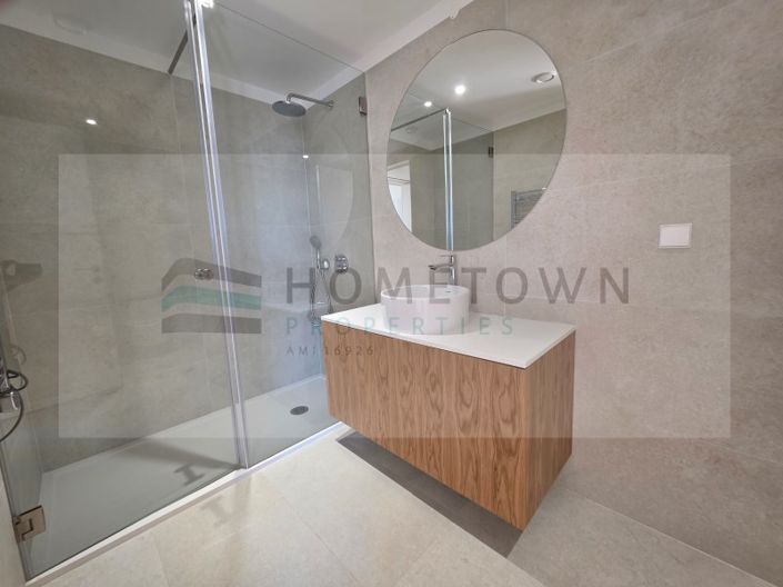 Image No.14-3 Bed House for sale