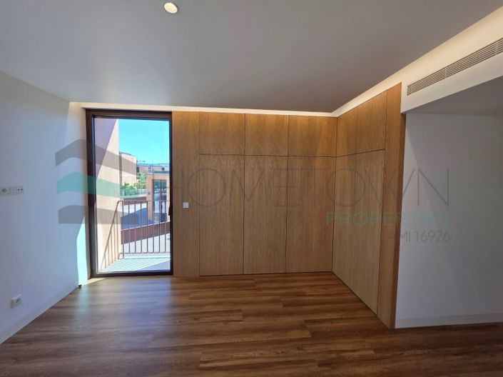 Image No.22-3 Bed House for sale