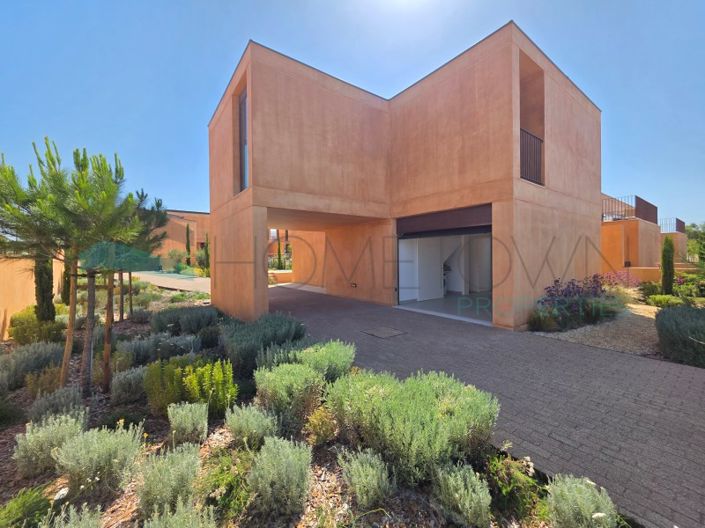 Image No.39-3 Bed House for sale