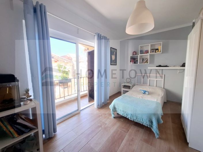 Image No.21-3 Bed House for sale