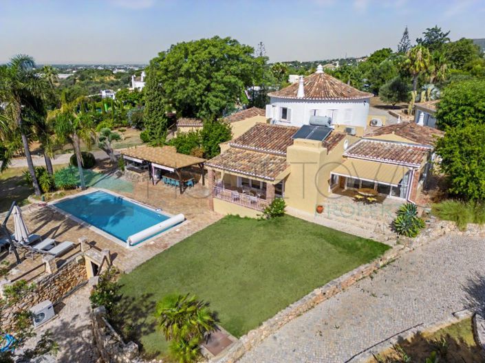 Exceptional property with sea views, 4-bedroom villa, Santa Bárbara de Nexe - Self-sufficiency, luxu