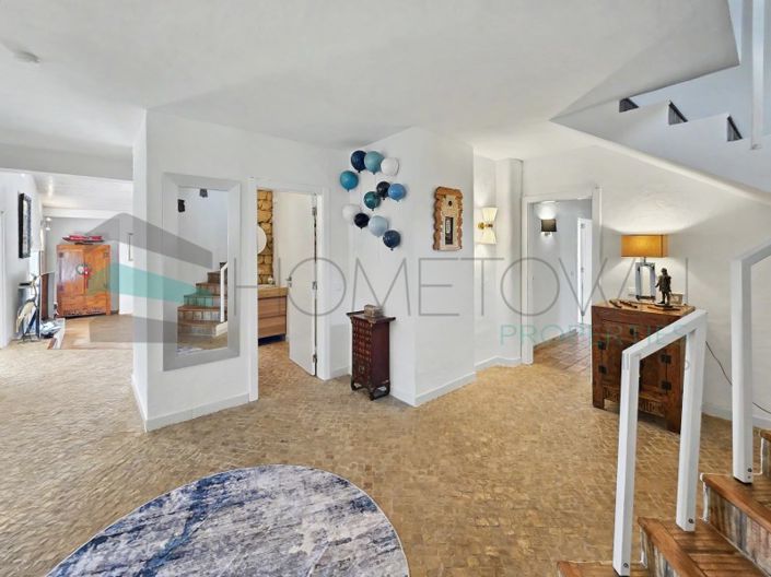Image No.10-4 Bed House for sale