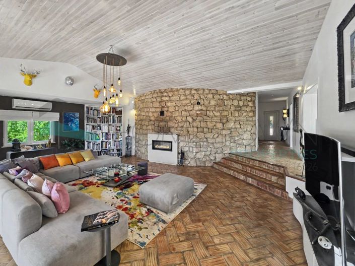 Image No.14-4 Bed House for sale