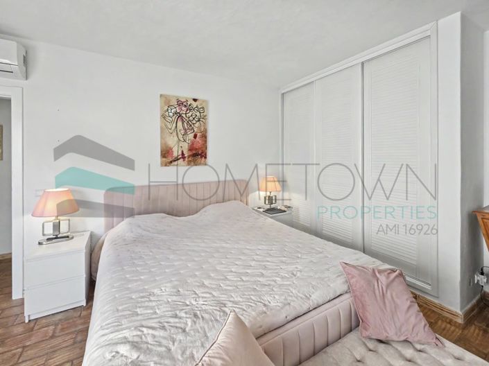 Image No.21-4 Bed House for sale