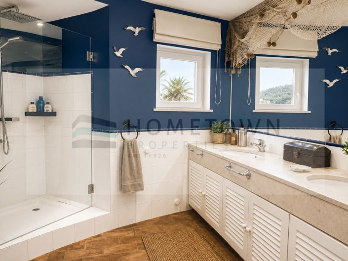 Image No.22-4 Bed House for sale