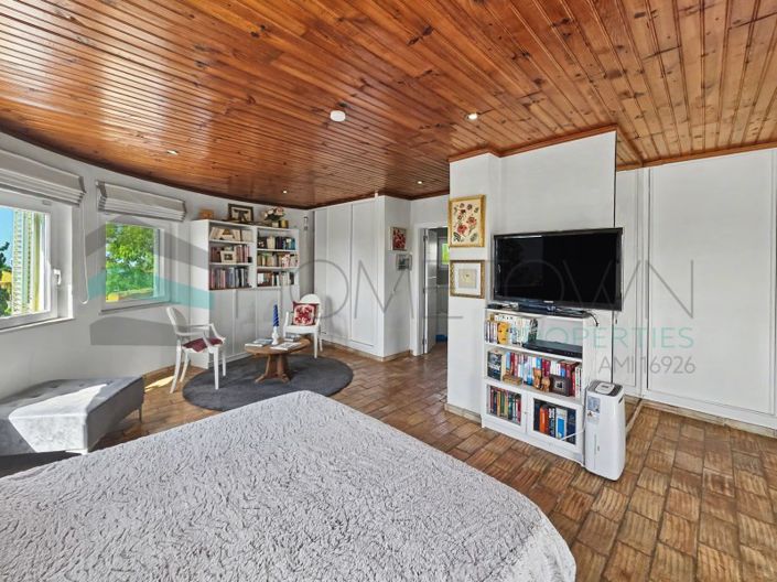 Image No.28-4 Bed House for sale
