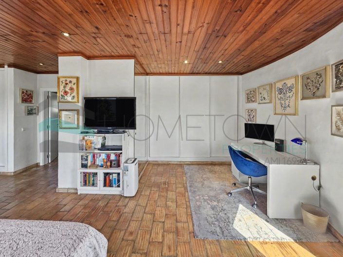 Image No.29-4 Bed House for sale