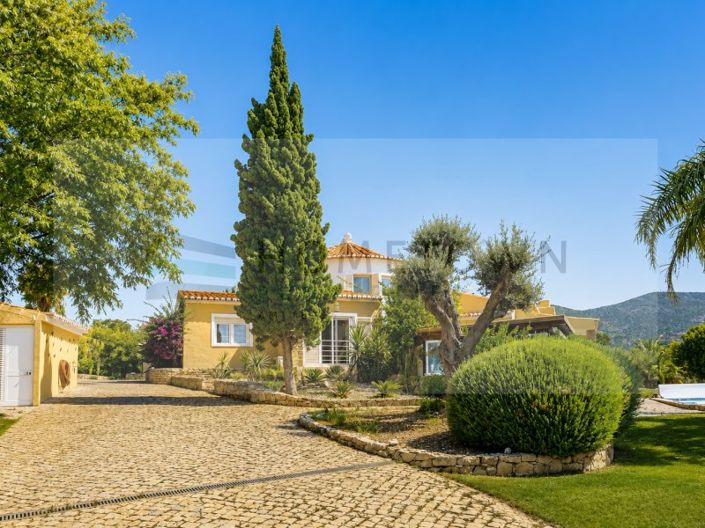 Image No.3-4 Bed House for sale