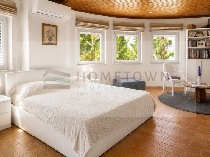 Image No.30-4 Bed House for sale