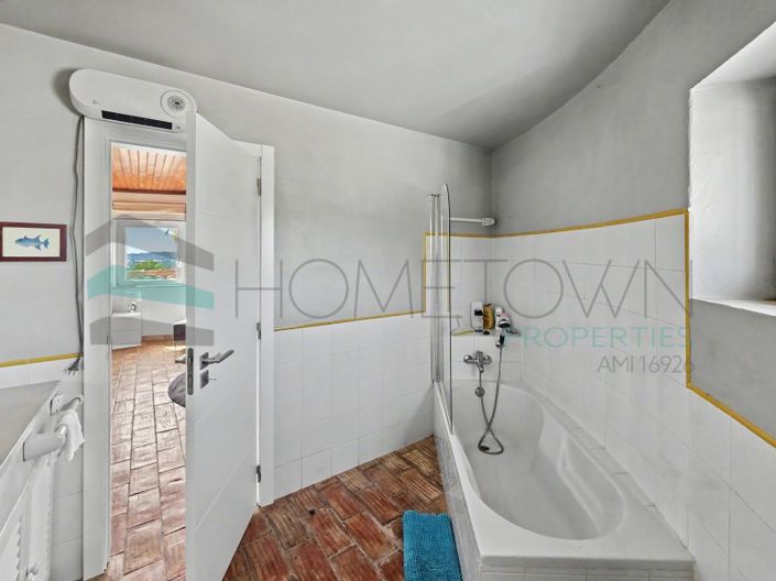Image No.32-4 Bed House for sale