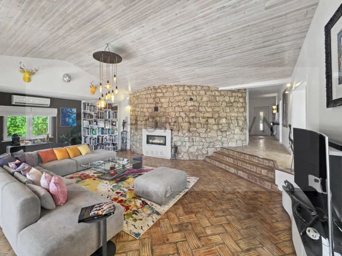 Image No.4-4 Bed House for sale