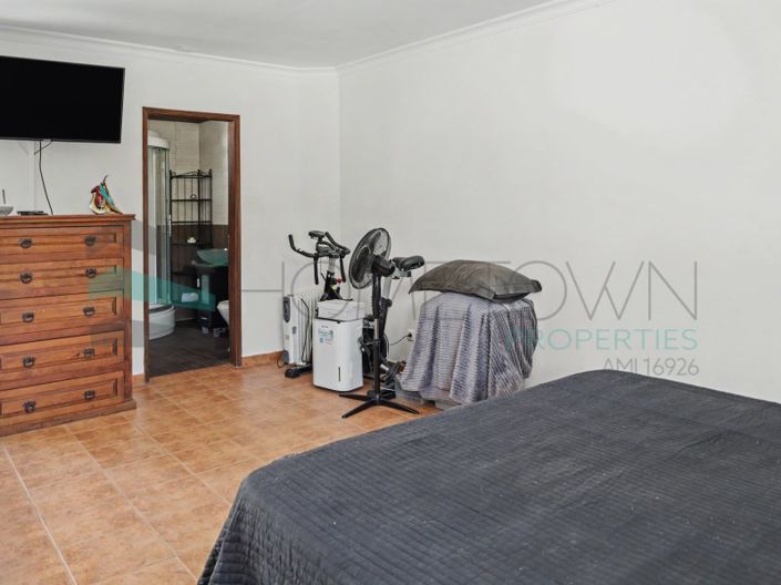 Image No.23-3 Bed House for sale